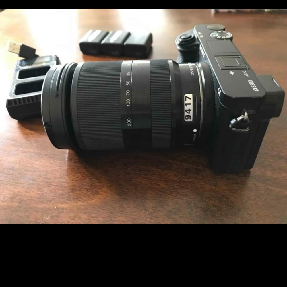 Sony Camera Bundle - Picture 5 of 7